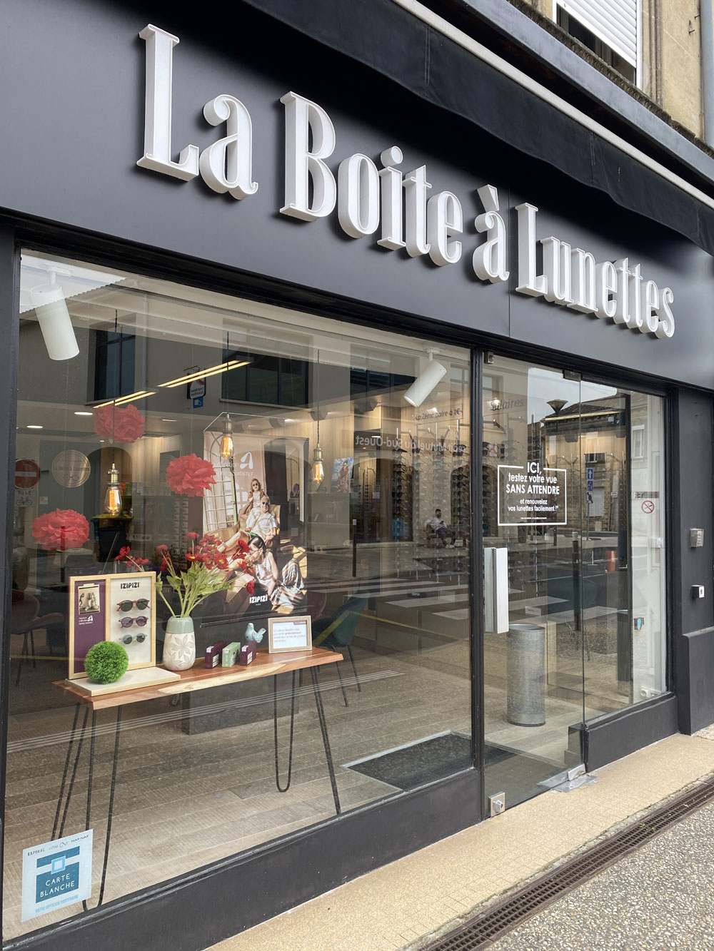 La Boite à Lunettes      Saint-Loubès fait peau neuve !